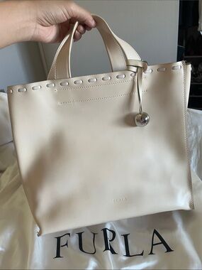 Furla beige cream leather tote